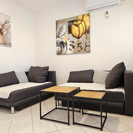 Apartment Vlado Vrsar Bagian luar foto